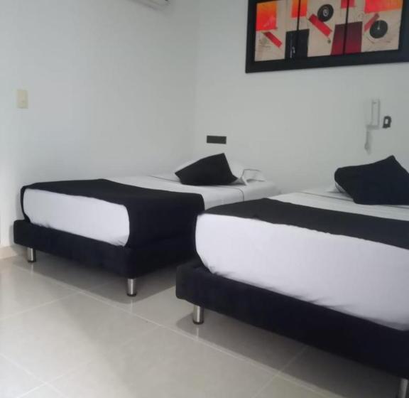 هتل Confort Plaza