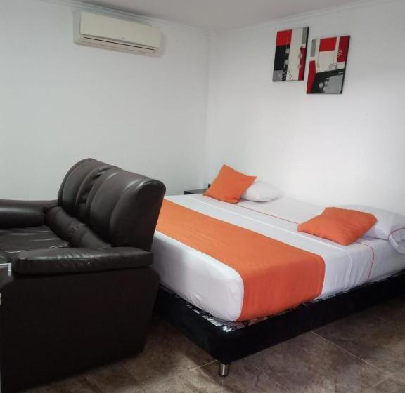 هتل Confort Plaza