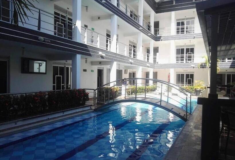 هتل Confort Plaza