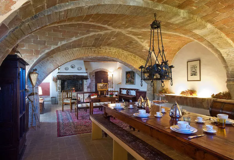 هتل Fortezza De' Cortesi