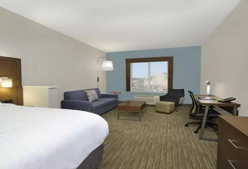 هتل Holiday Inn Express & Suites Columbus North By Ihg