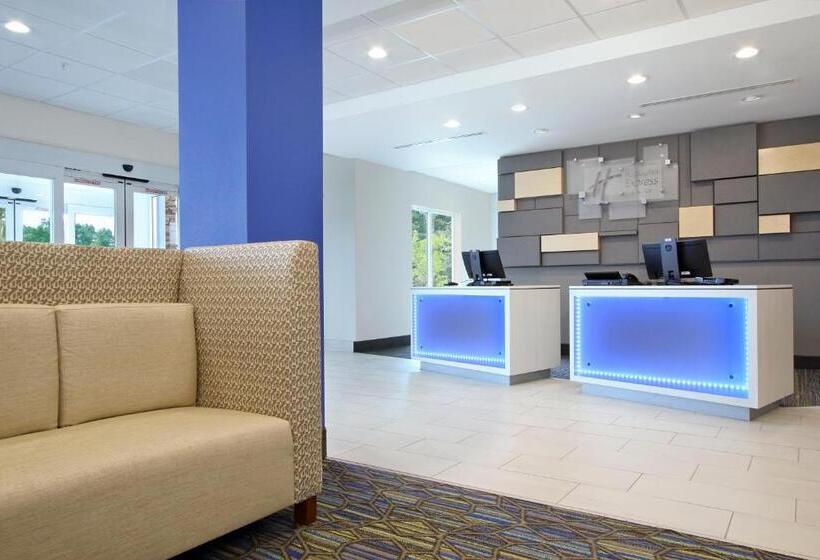 Отель Holiday Inn Express & Suites Columbus North By Ihg