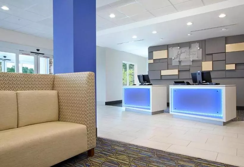 هتل Holiday Inn Express & Suites Columbus North By Ihg