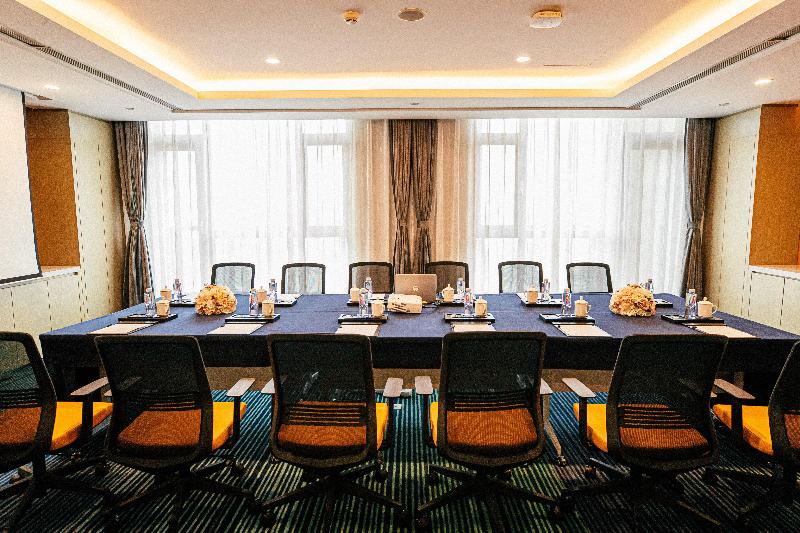 호텔 Holiday Inn Express Yingkou Onelong Plaza, An Ihg