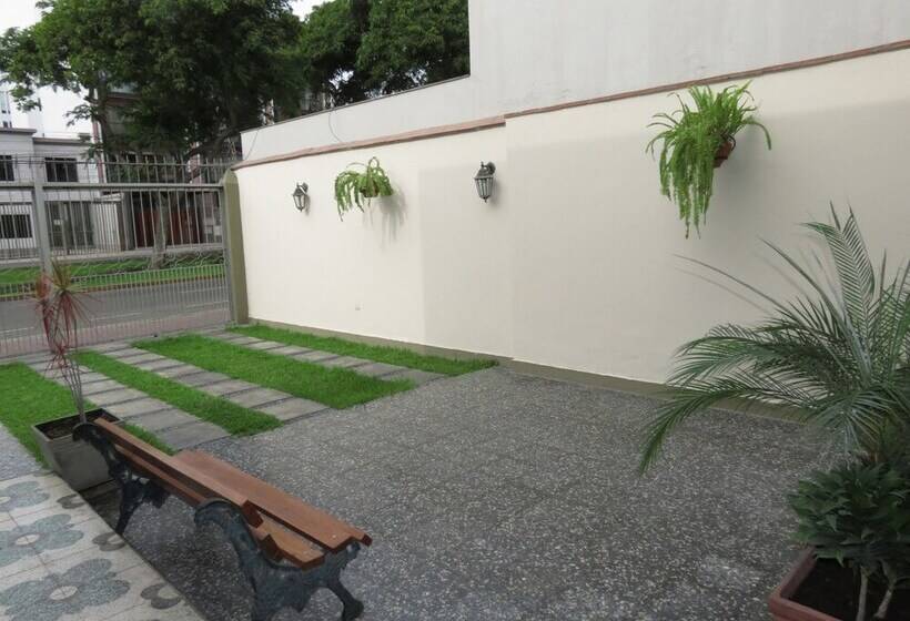 Szálloda Miraflores Inn