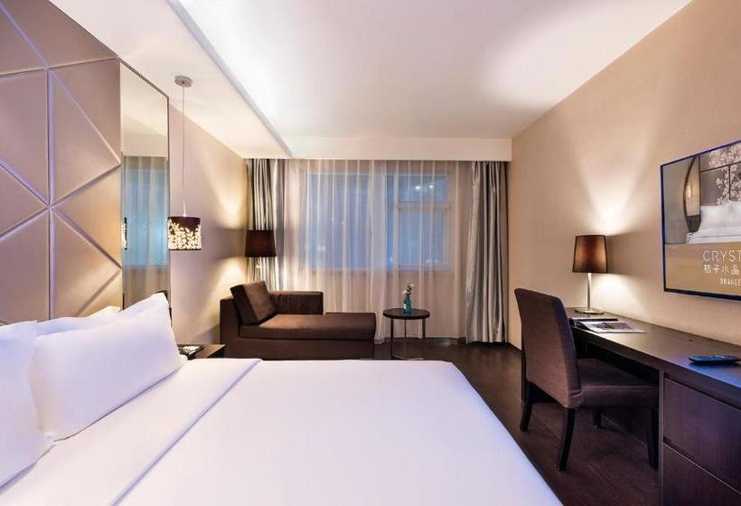 בית מלון כפרי Orange  Select Qingdao Wusi Square