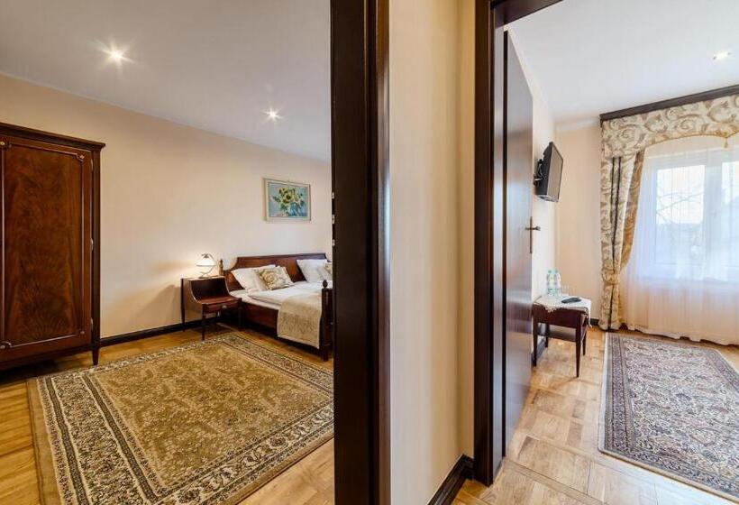 ホテル Pałac Kłanino