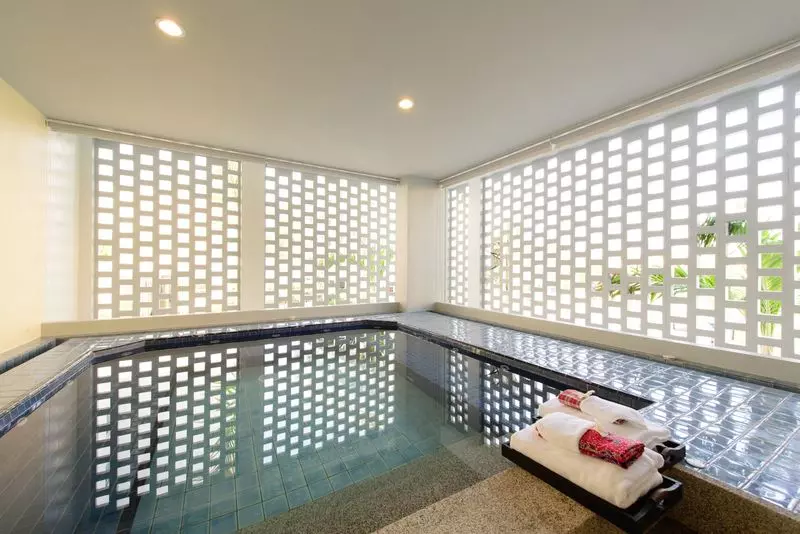 هتل Recenta Suite Phuket Suanluang