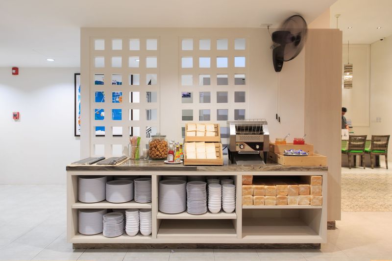 호텔 Recenta Suite Phuket Suanluang