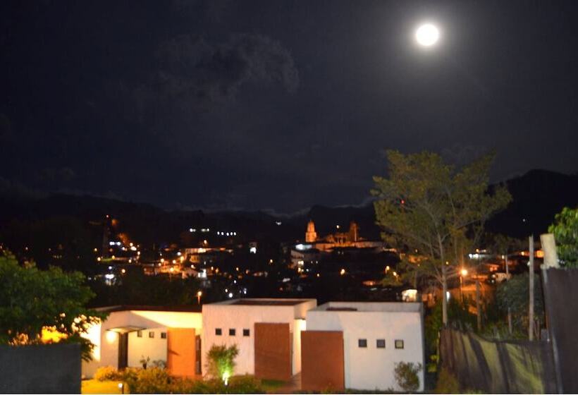 هتل Salento Pequeño