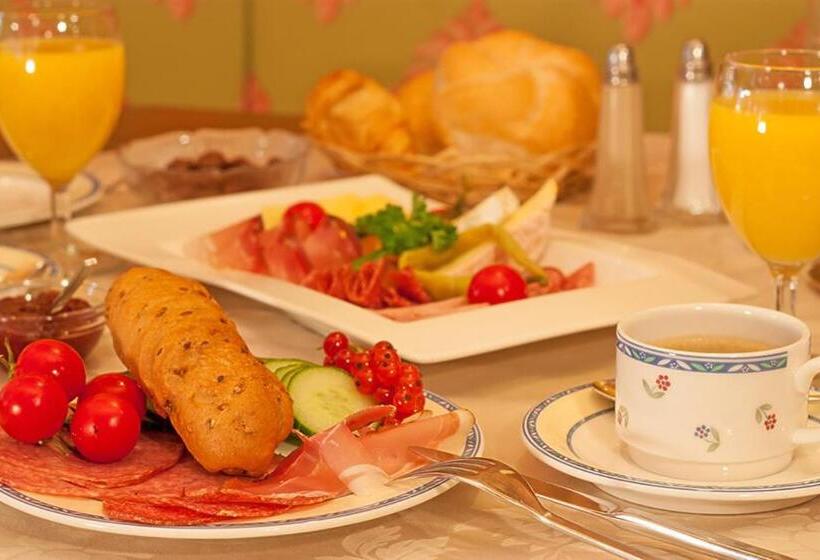 ホテル Stacklerhof