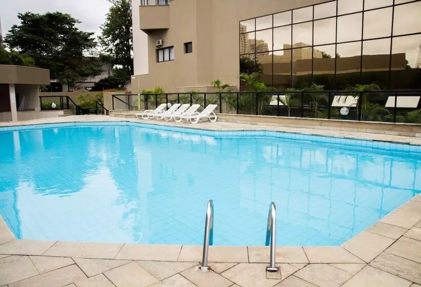 هتل Summit Flat Service São José Dos Campos