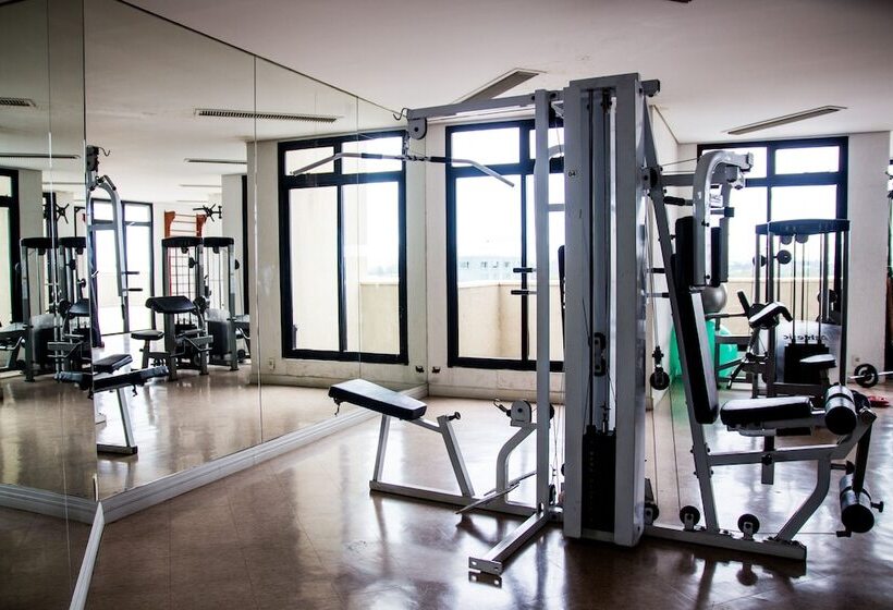 فندق Summit Flat Service São José Dos Campos