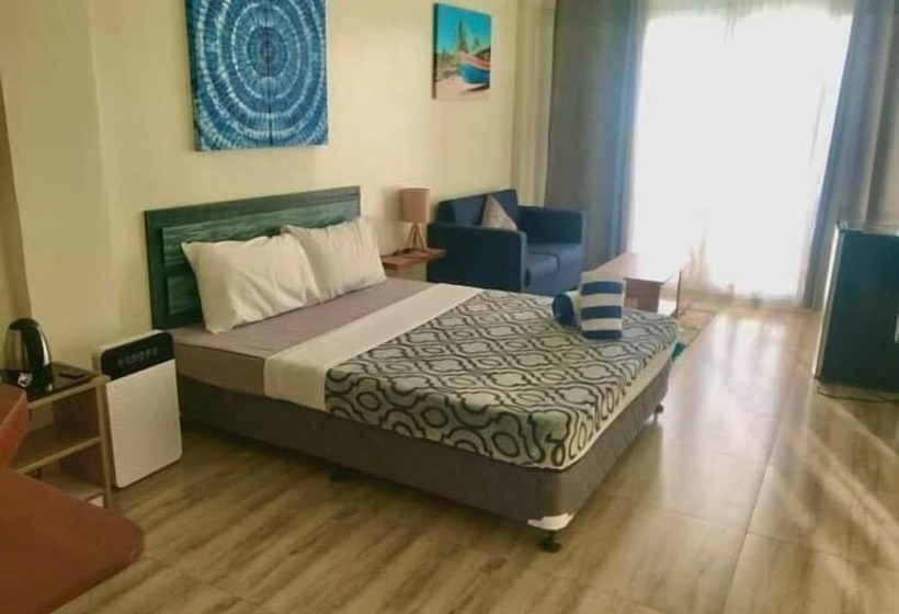 Acapulco Resort & Suites