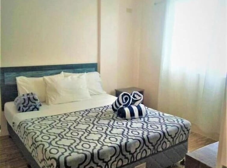 Acapulco Resort & Suites