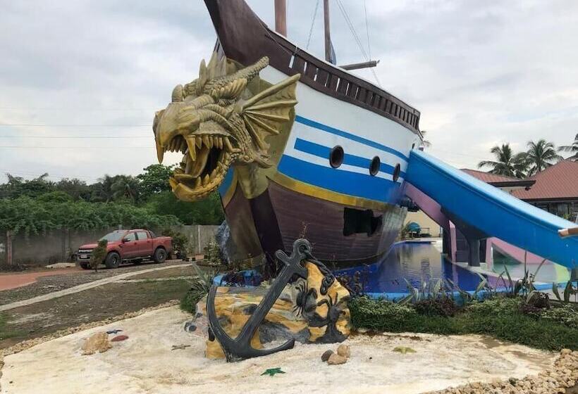 Acapulco Resort & Suites