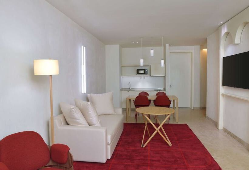 Doubletree By Hilton Ben Guerir Hotel & Residences