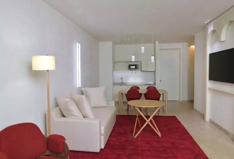 Doubletree By Hilton Ben Guerir Hotel & Residences