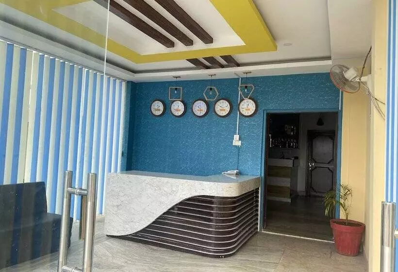 هتل Kavya Inn Chitwan