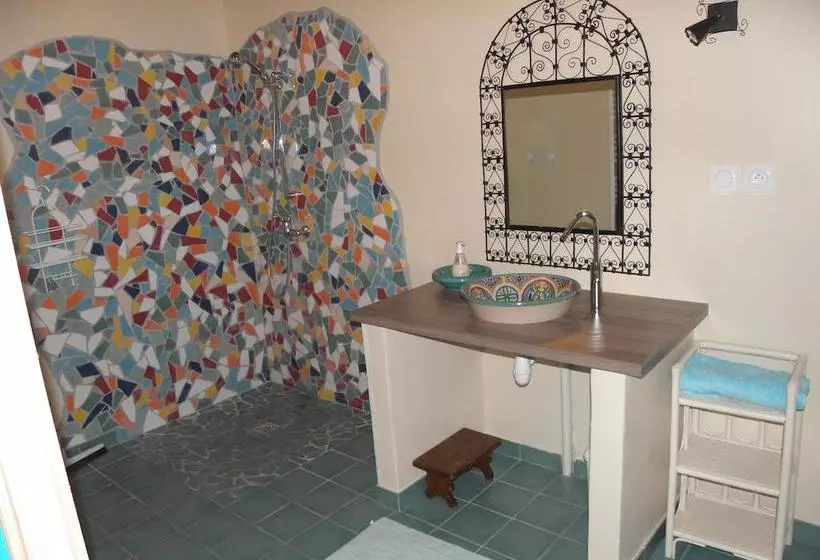 Aamiaismajoitus (B&B) Au Thé à La Menthe