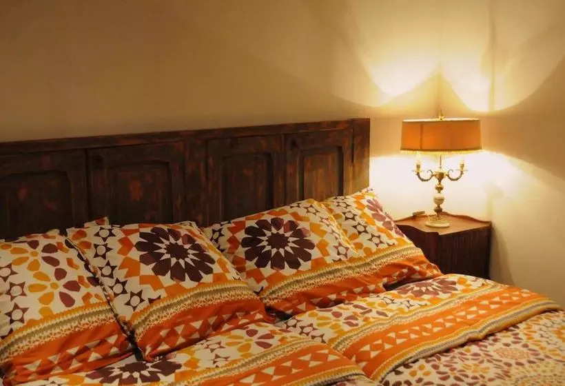 Aamiaismajoitus (B&B) Chambres D Hôtes Le Secret Du Chat