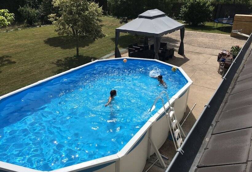 مبيت وإفطار Ferme De Marpalu