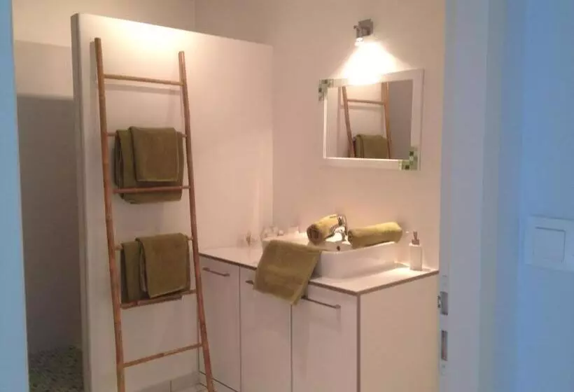 ベッドアンドブレックファースト Ferme De Villeray Chambre D Hôtes