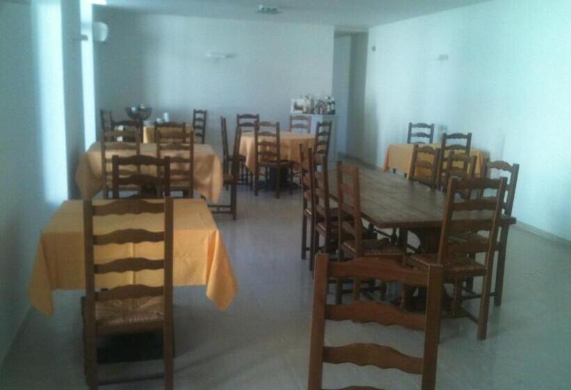 مبيت وإفطار La Petite Ecole