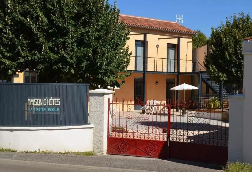 Bed and Breakfast La Petite Ecole