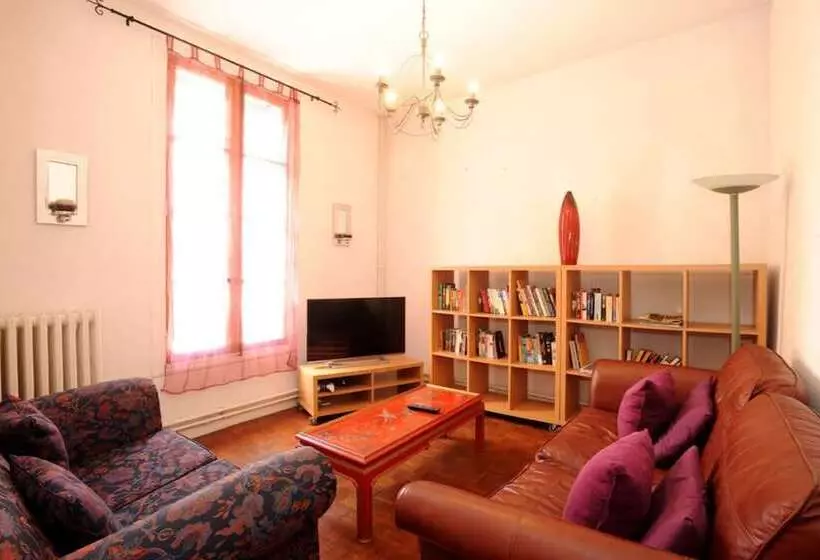 Aamiaismajoitus (B&B) L'escalivade
