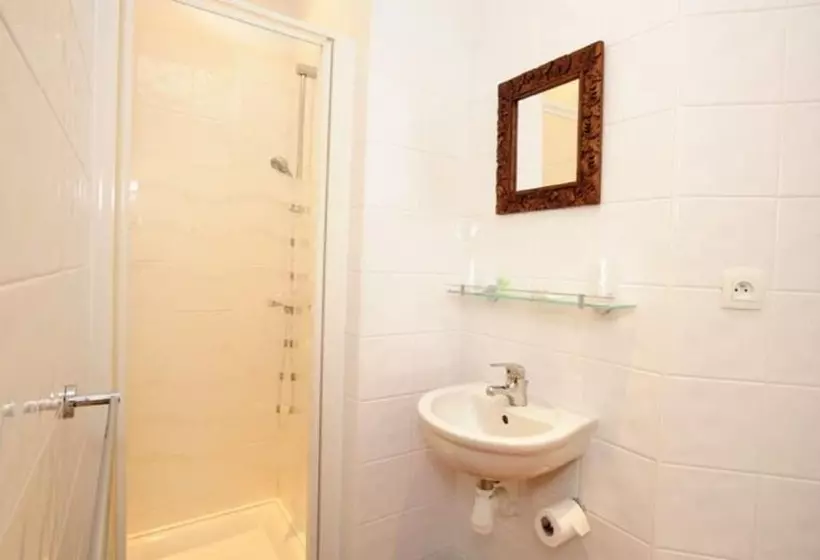 Aamiaismajoitus (B&B) L'escalivade