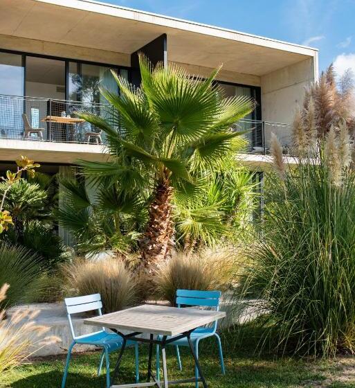 تختخواب و صبحانه Maison Jalon