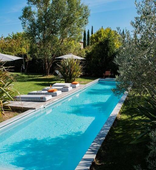 تختخواب و صبحانه Maison Jalon