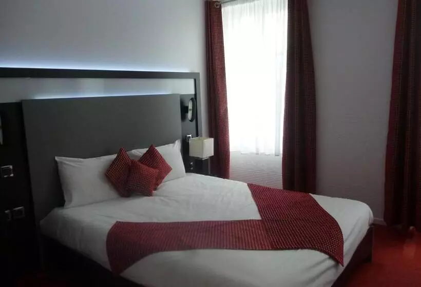 هتل Auberge Bretonne