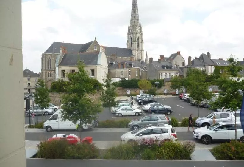 هتل Auberge Bretonne