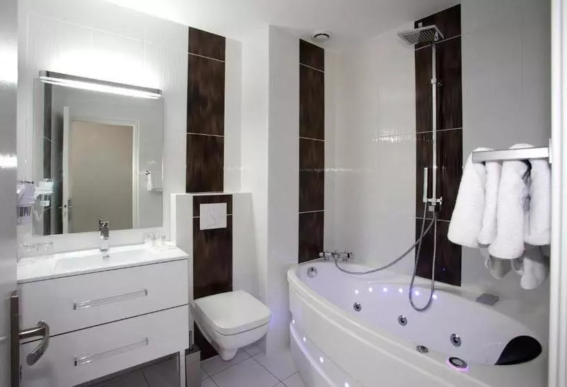 هتل Auberge Bretonne