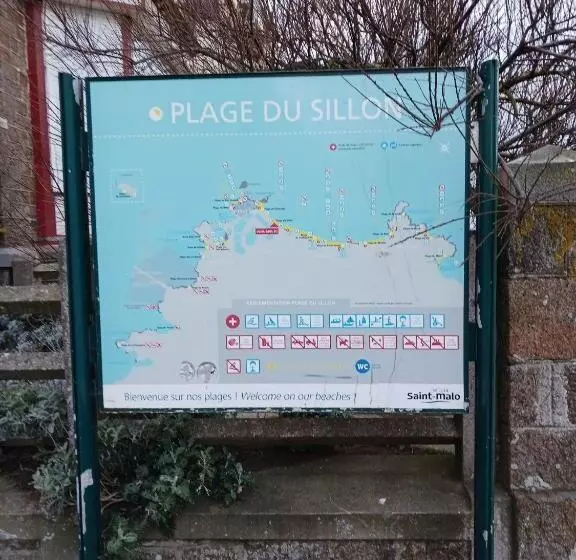 ホテル De La Mer