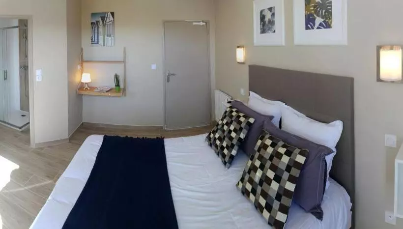 ホテル Hôtel Le Printemps