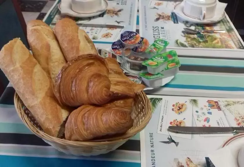 هتل Le Bon Soleil