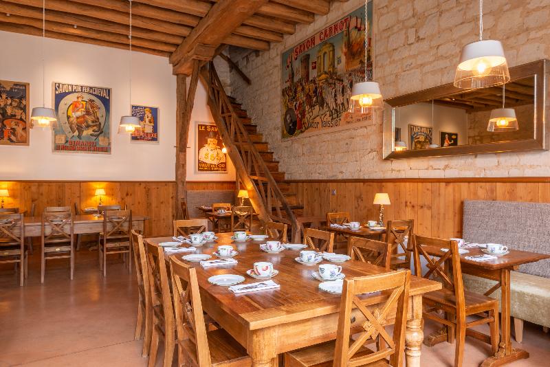 בית מלון כפרי Le Domaine De Mestré, The Originals Relais