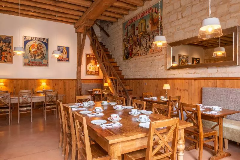 ホテル Le Domaine De Mestré, The Originals Relais