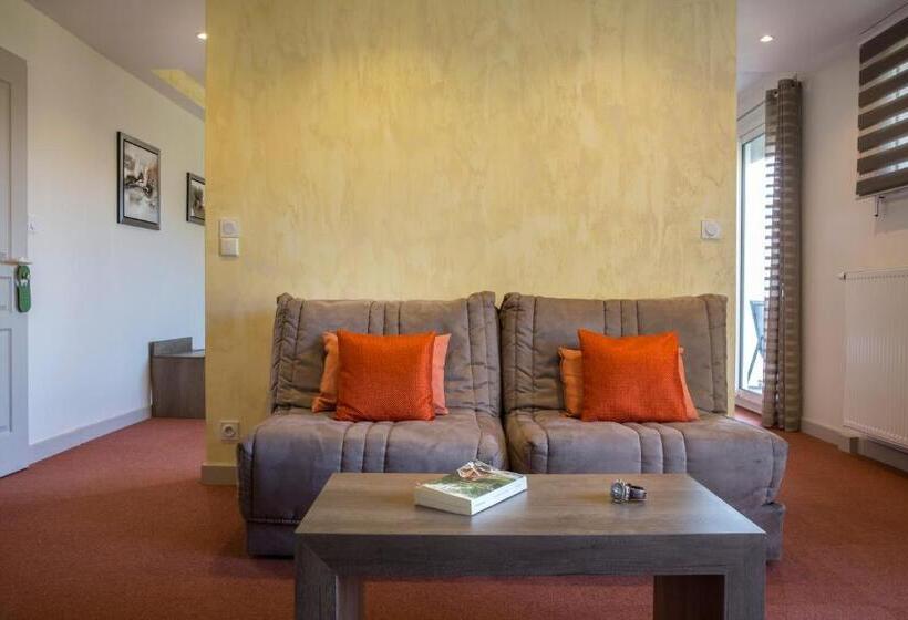 فندق Les Mesanges