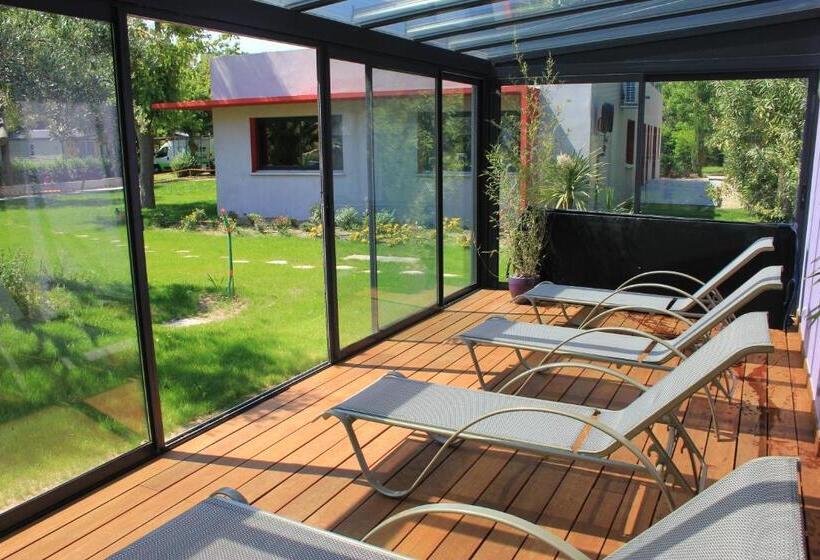 בית מלון כפרי L'hôtel Du Méditerranée