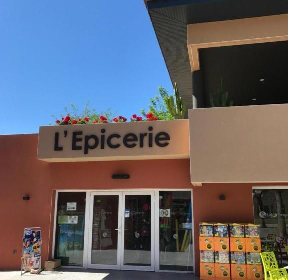 בית מלון כפרי L'hôtel Du Méditerranée