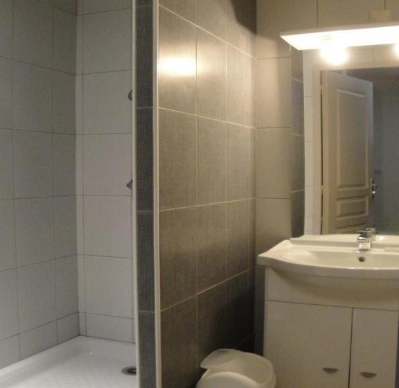 בית מלון כפרי L'hôtel Du Méditerranée