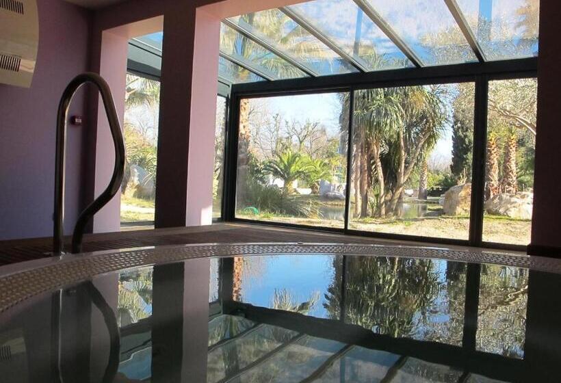 בית מלון כפרי L'hôtel Du Méditerranée