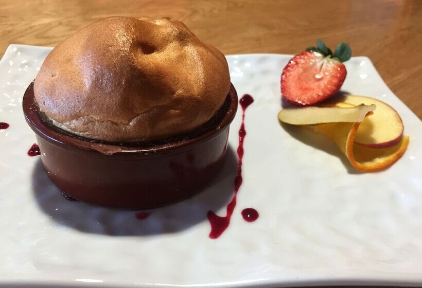 ホテル Logis Hôtel Le Bocage