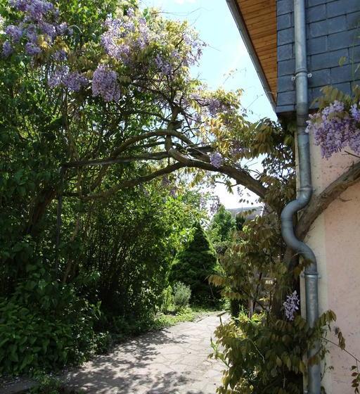 مبيت وإفطار A Livre Ouvert