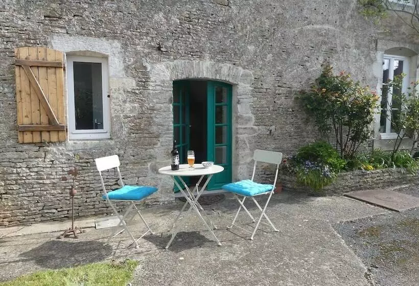 Aamiaismajoitus (B&B) Chambres D Hotes Les Pieris