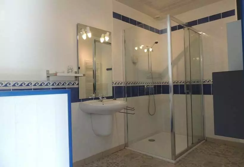 Aamiaismajoitus (B&B) Chambres D Hotes Les Pieris